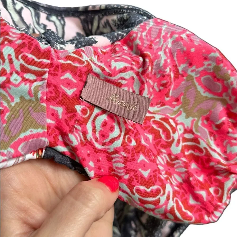 Maaji Swimwear Pink & Grey Tropical Print Reversible Off Shoulder Bikini Top - Picture 5 of 6